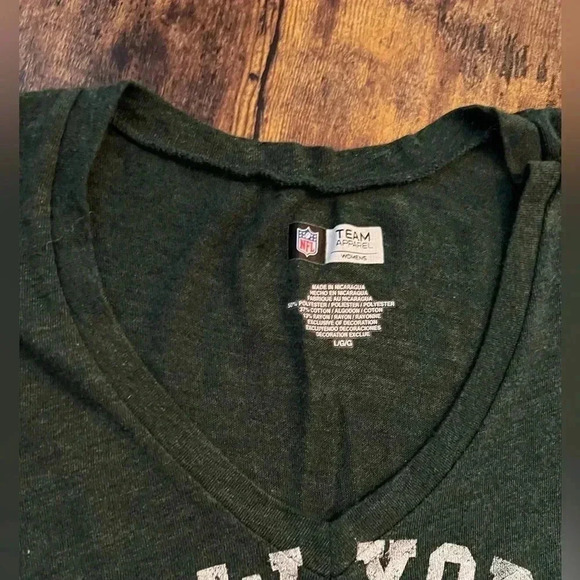 NFL | TEAM APPAREL womens New York Jets t-shirt. Size: L. - Picture 3 of 10